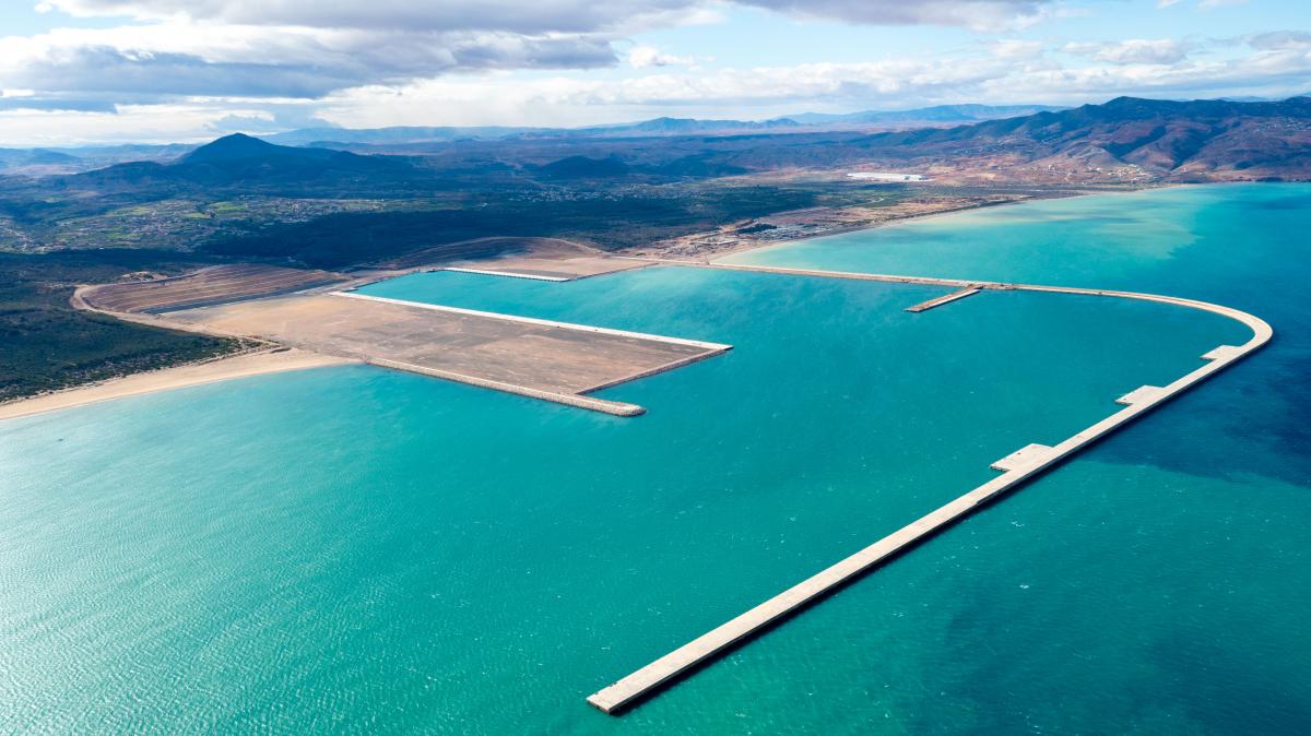 Un grand port multifonctions Un grand port multifonctions